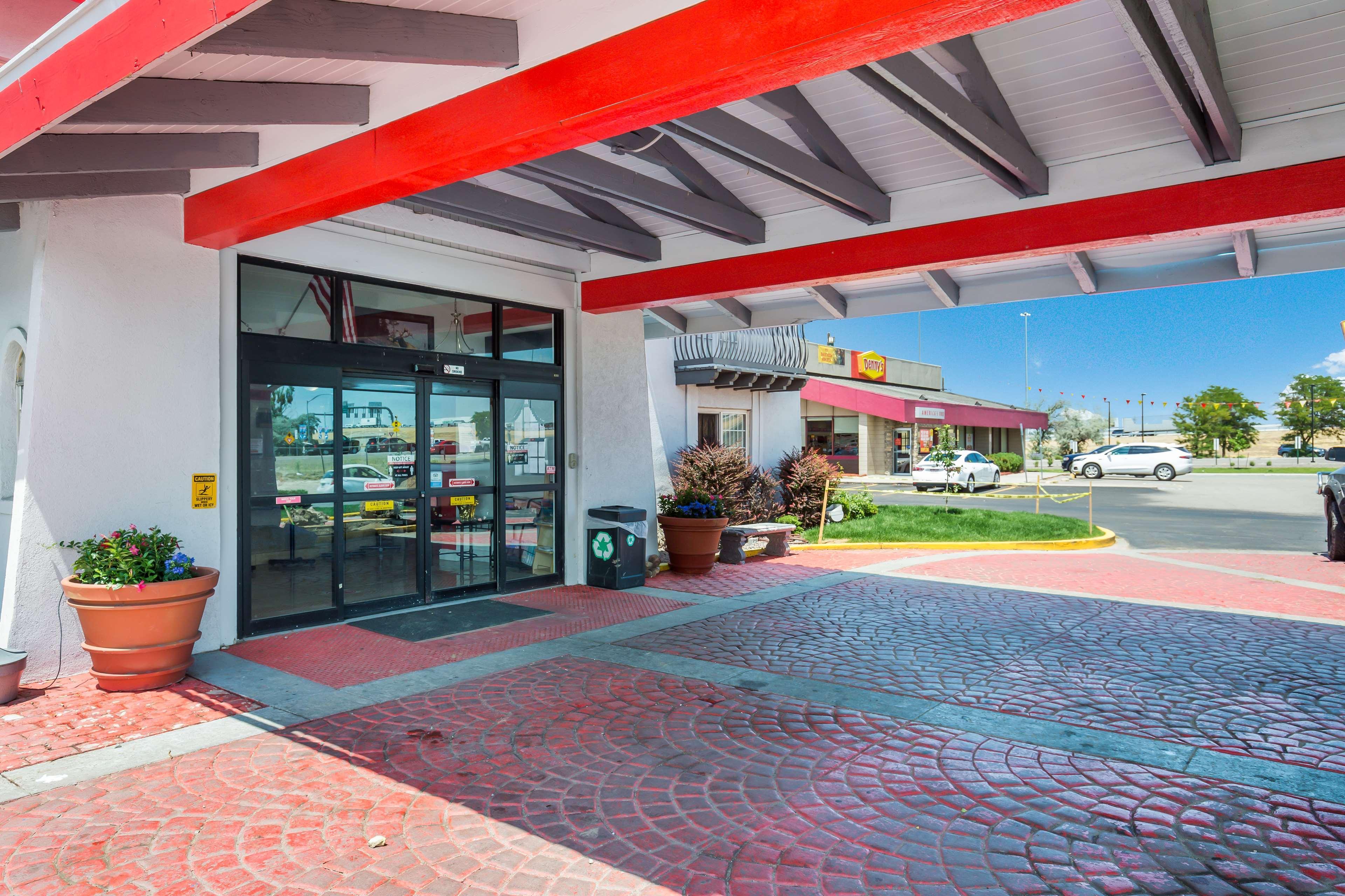 Americas Best Value Inn DEN Exteriör bild
