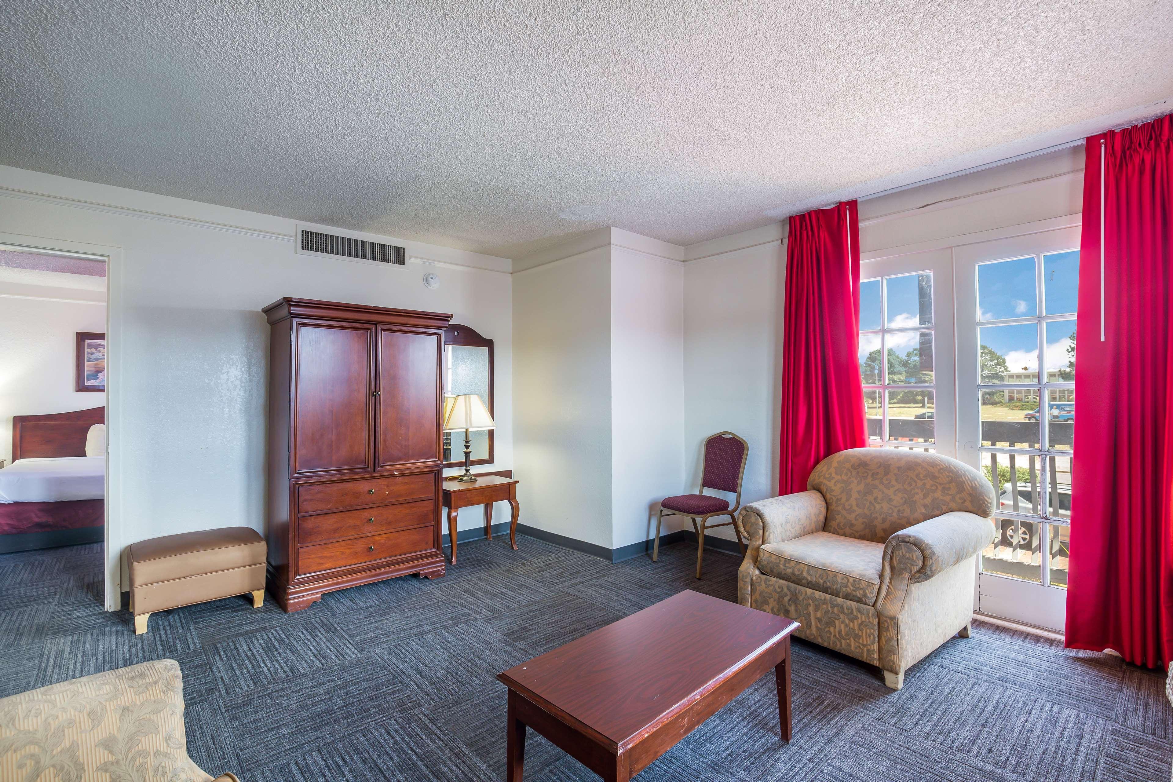 Americas Best Value Inn DEN Exteriör bild