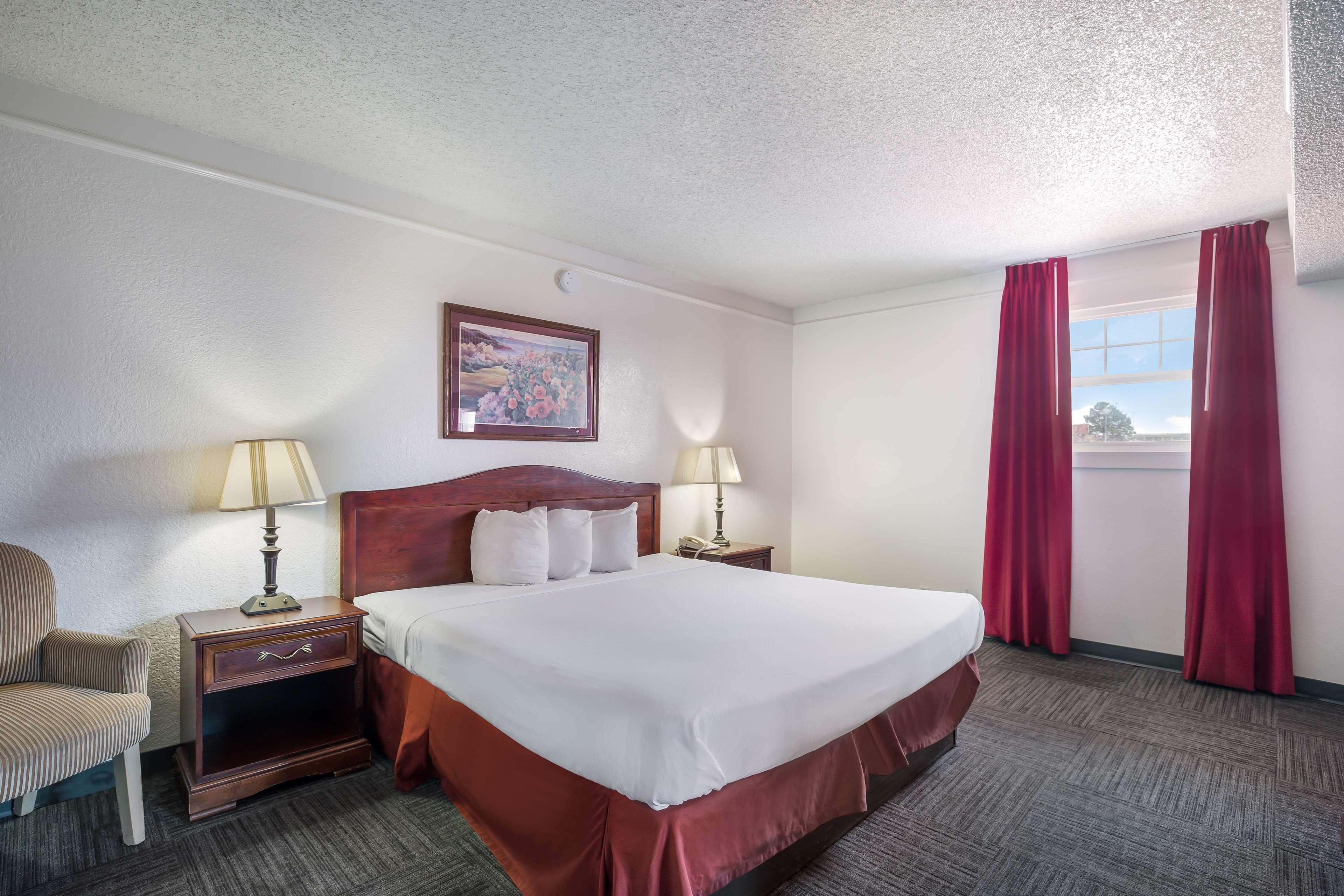 Americas Best Value Inn DEN Exteriör bild
