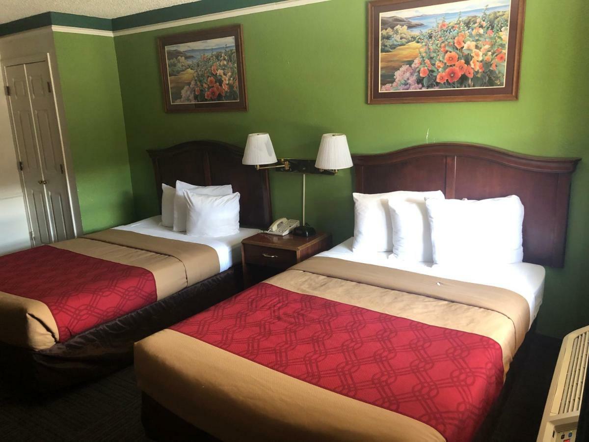 Americas Best Value Inn DEN Exteriör bild